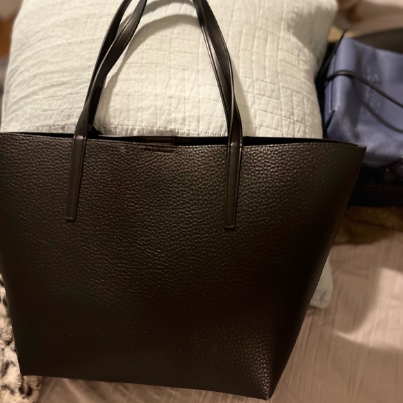 Brand NWOT black Calvin Klein tote - Picture 4 of 5